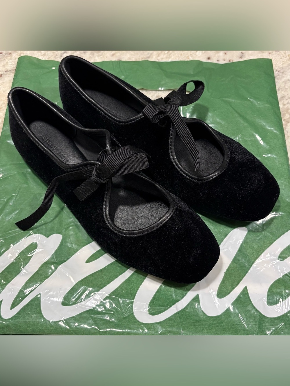 American Eagle bow mary jane flats 8 new